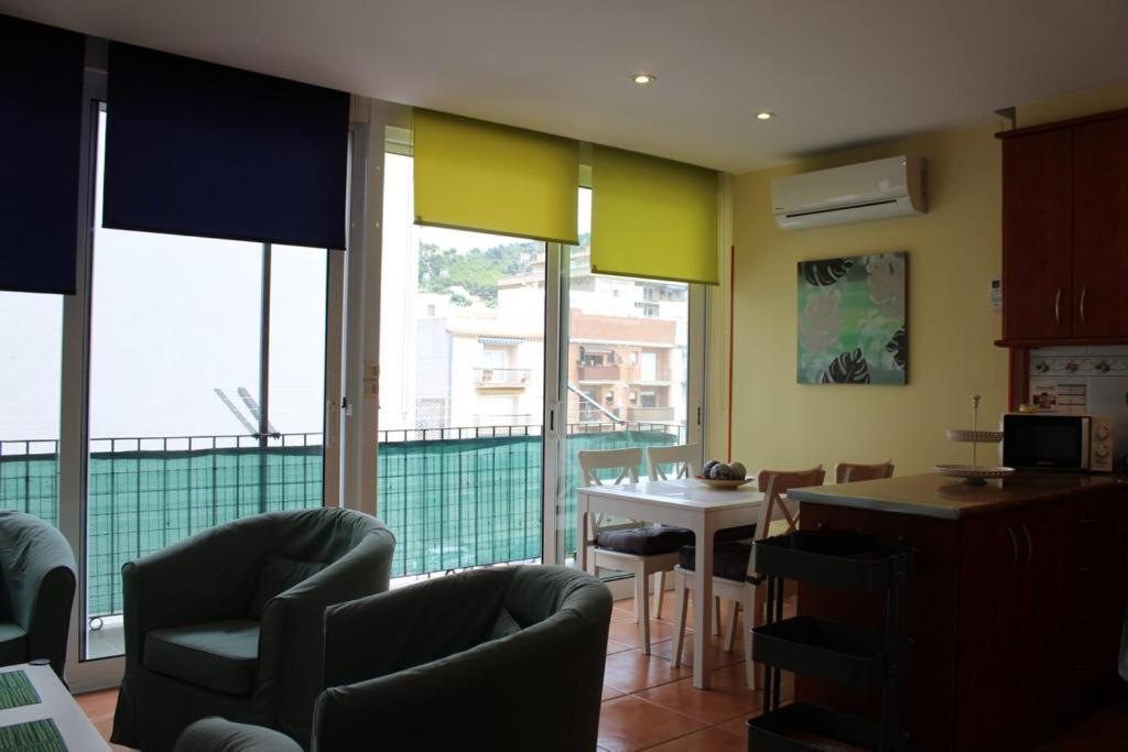 Apartaments Oller Centro Ρόζες Εξωτερικό φωτογραφία
