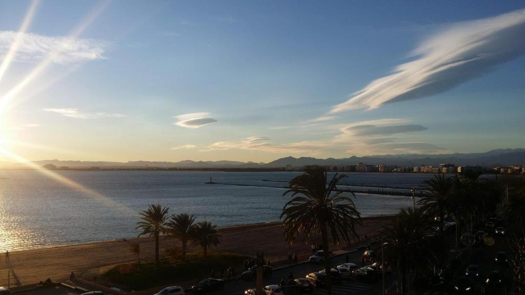 Apartaments Oller Centro Ρόζες Εξωτερικό φωτογραφία