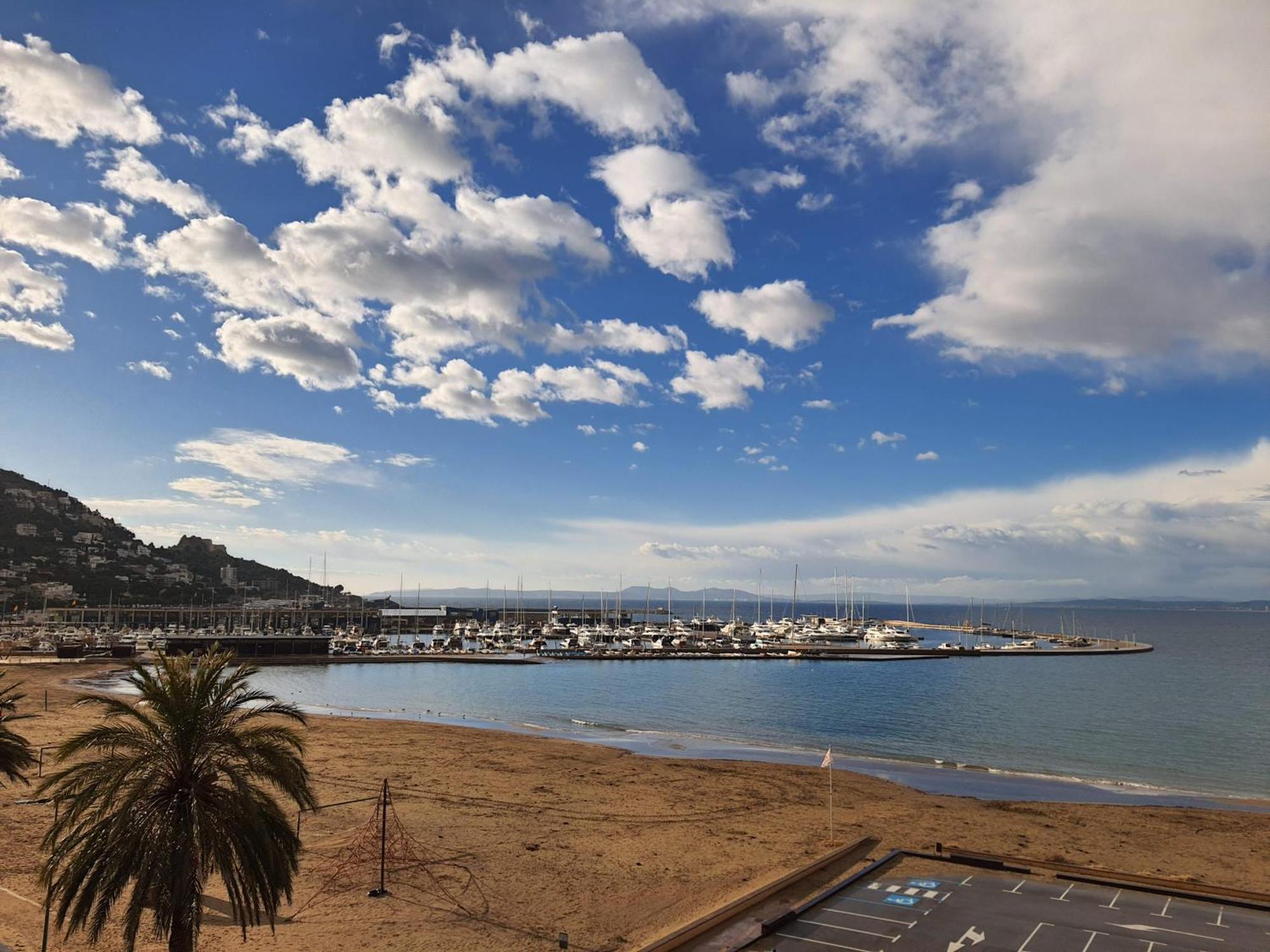 Apartaments Oller Centro Ρόζες Εξωτερικό φωτογραφία